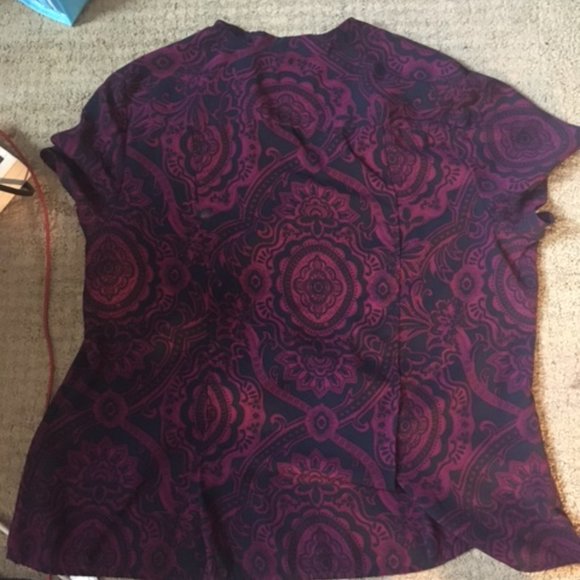 Croft & Barrow Printed Paisley Blue and Navy Button Down Shirt Blouse Size Large - Picture 3 of 4